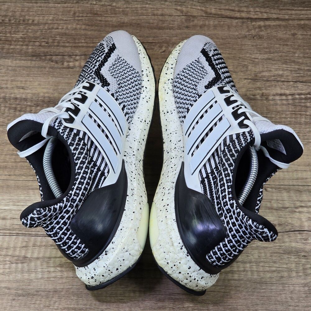 Adidas UltraBoost 5.0 DNA Men's Size 13 White Black Running Shoes (HP2474) - Picture 6 of 9